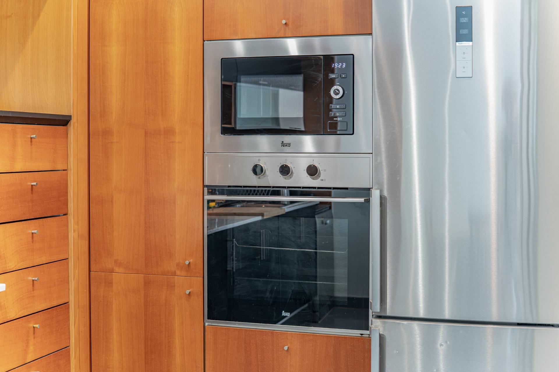 Ático en finca regia con terraza y plaza de parking en finca, situado a pocos pasos de Passeig de Gràcia y Rambla de Catalunya