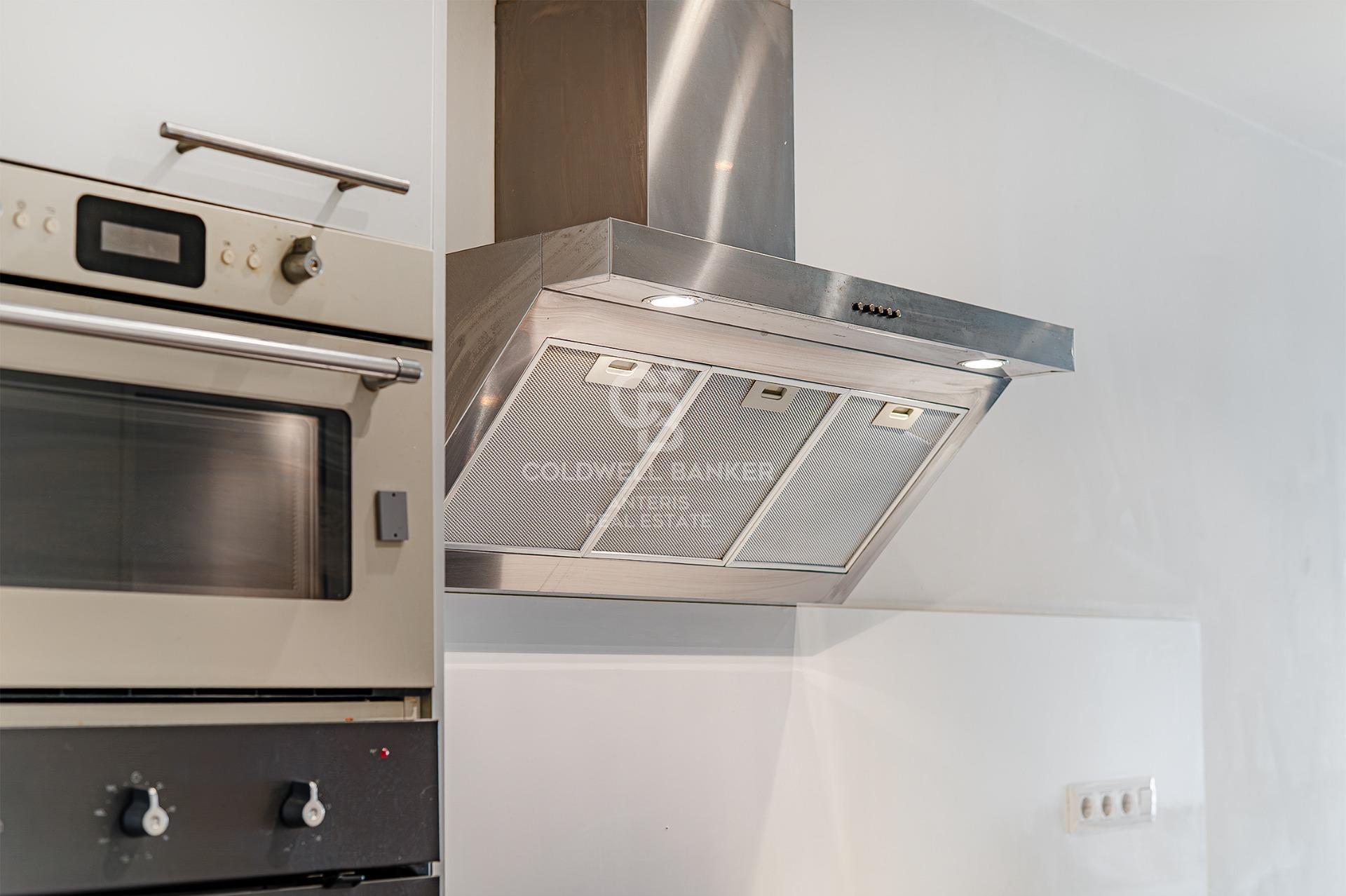 Bright apartment with terrace in Camp d’En Grassot–Gràcia Nova