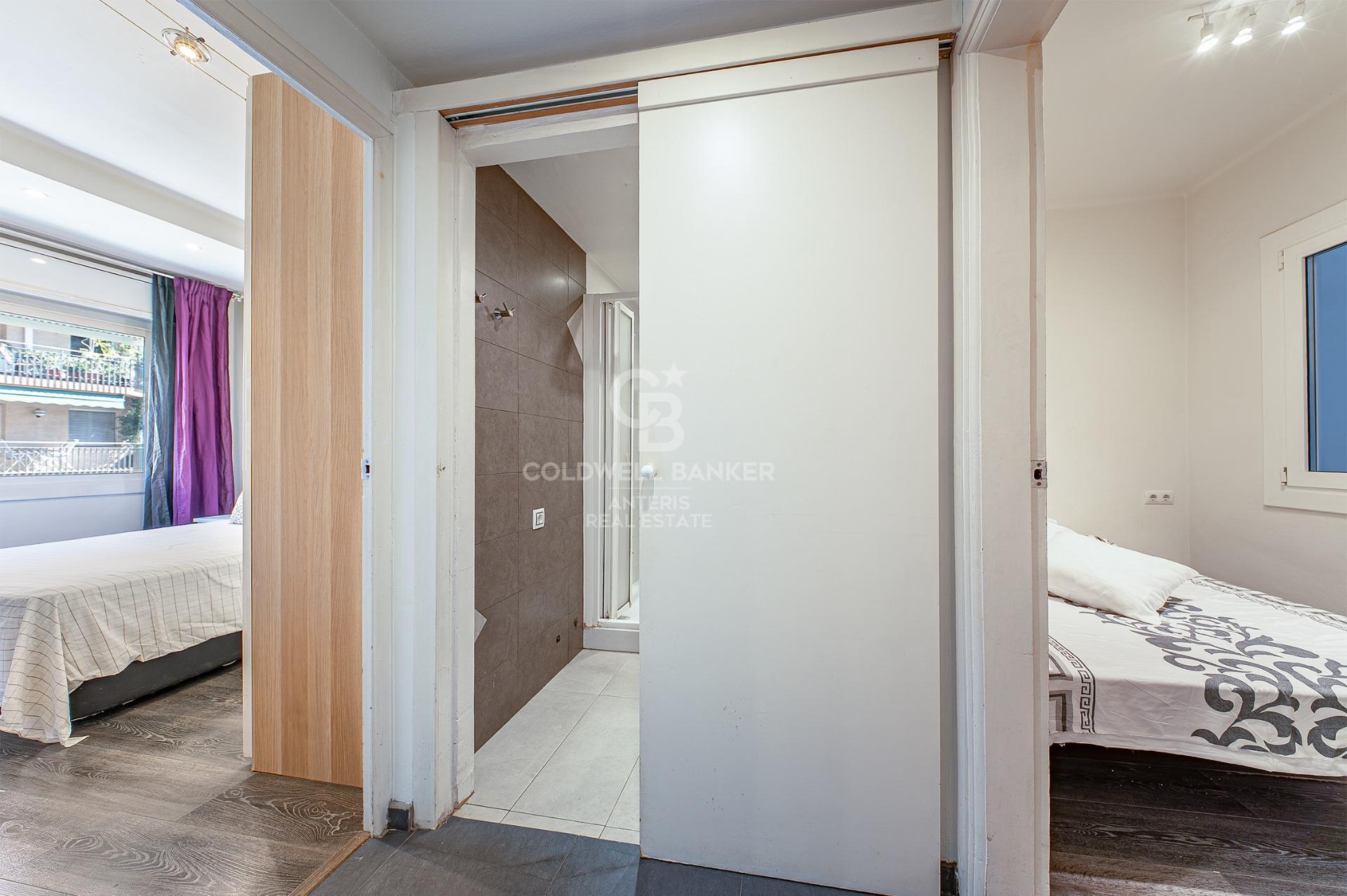 Bright apartment with terrace in Camp d’En Grassot–Gràcia Nova