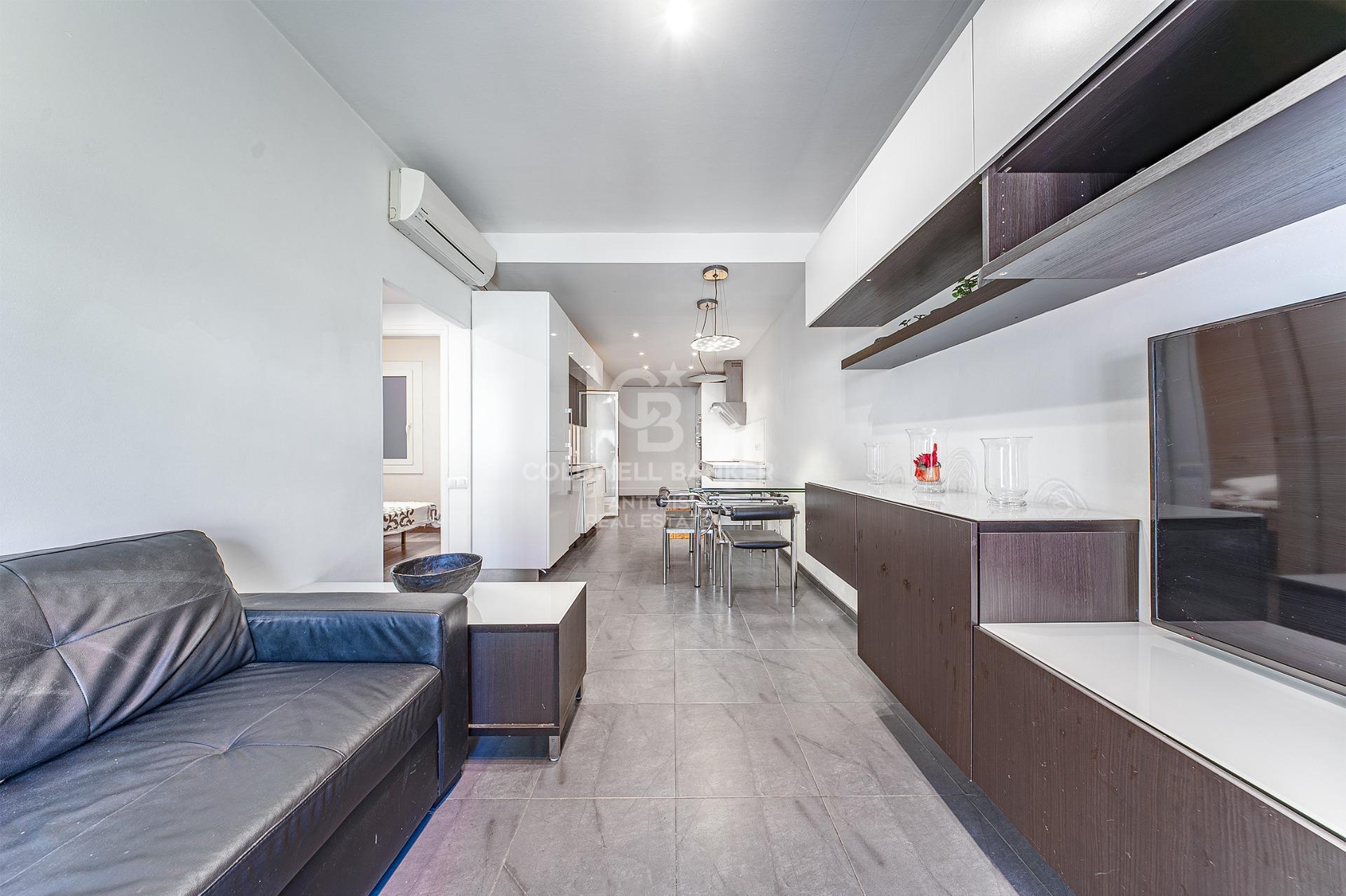 Bright apartment with terrace in Camp d’En Grassot–Gràcia Nova