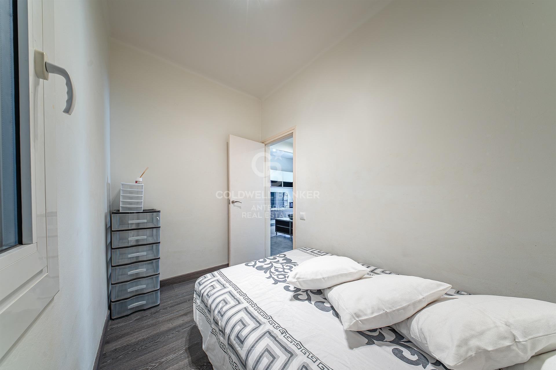 Bright apartment with terrace in Camp d’En Grassot–Gràcia Nova