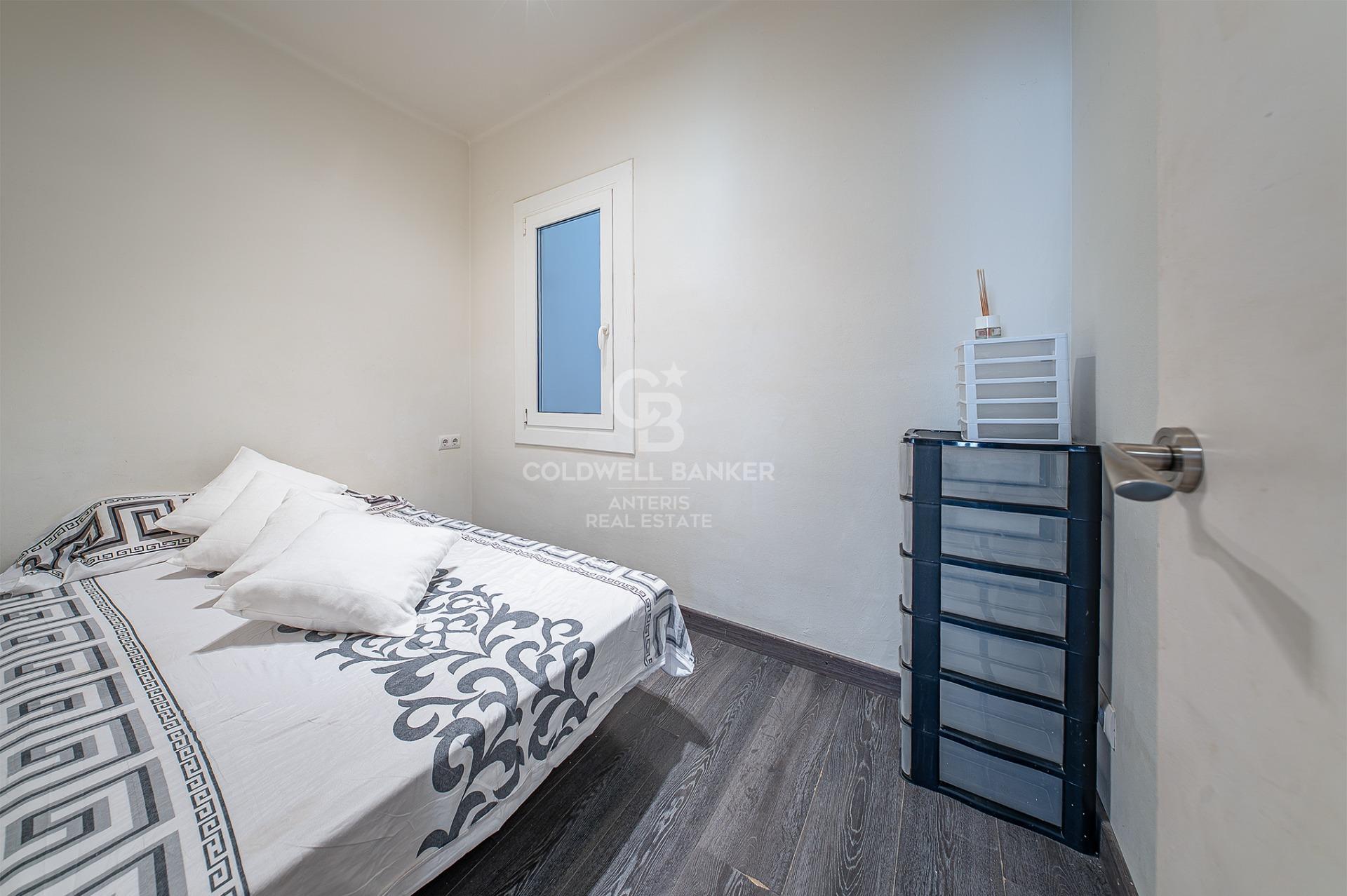 Bright apartment with terrace in Camp d’En Grassot–Gràcia Nova