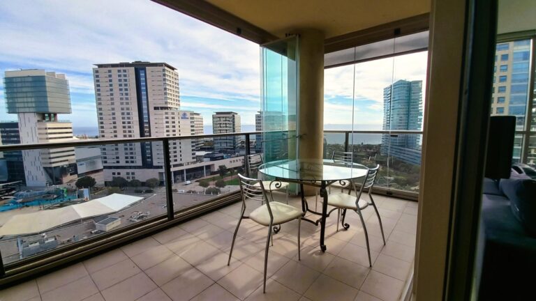 Vivienda con vistas despejadas y zonas comunes