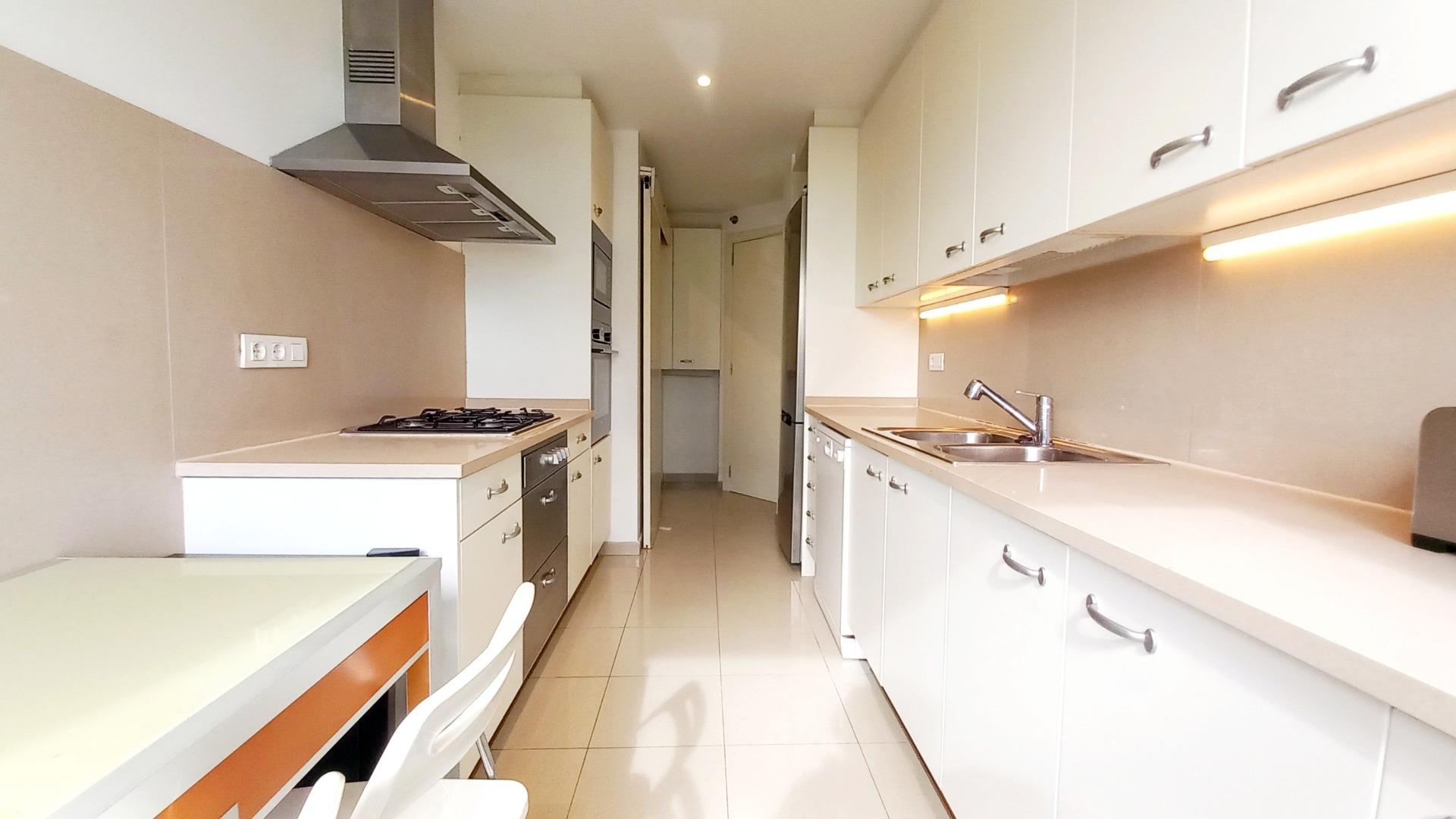 LUXURY: Spectacular 14th floor apartment in Diagonal Mar