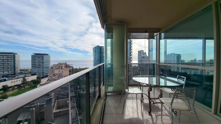 Vivienda con vistas despejadas y zonas comunes