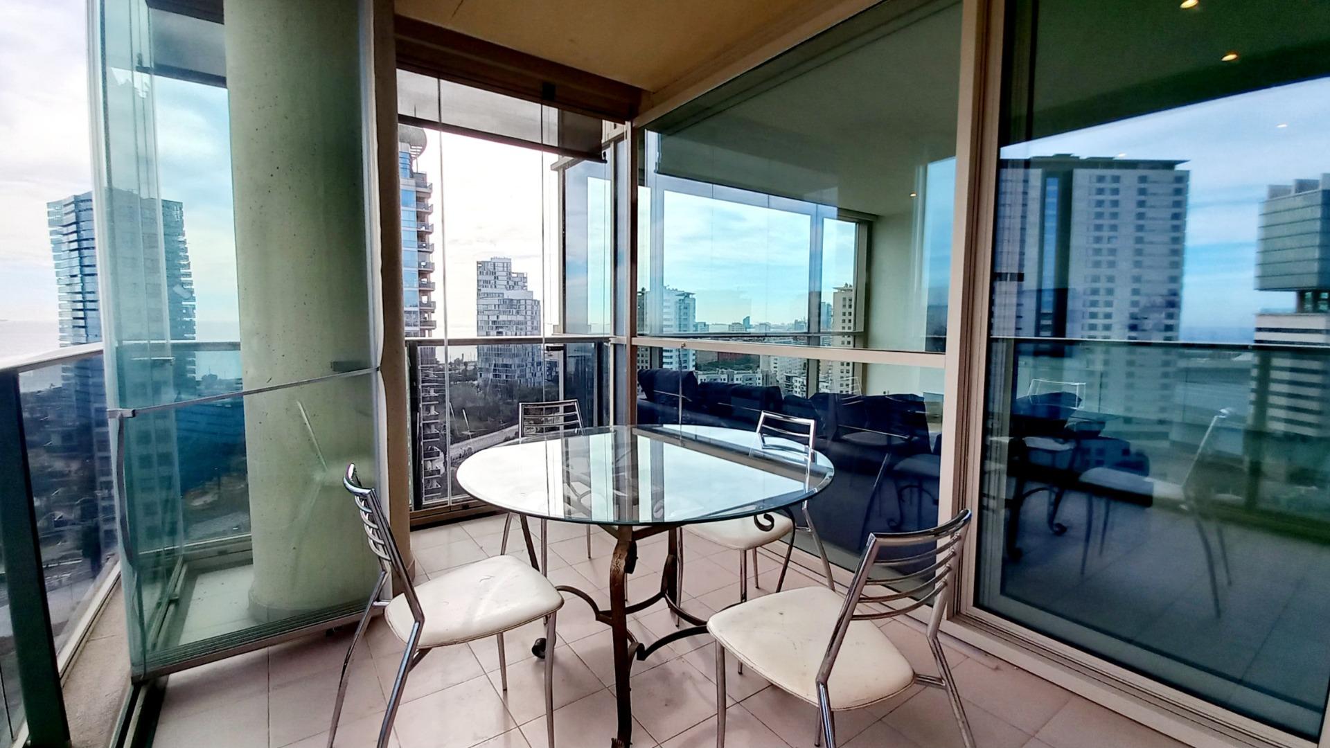 LUXURY: Spectacular 14th floor apartment in Diagonal Mar