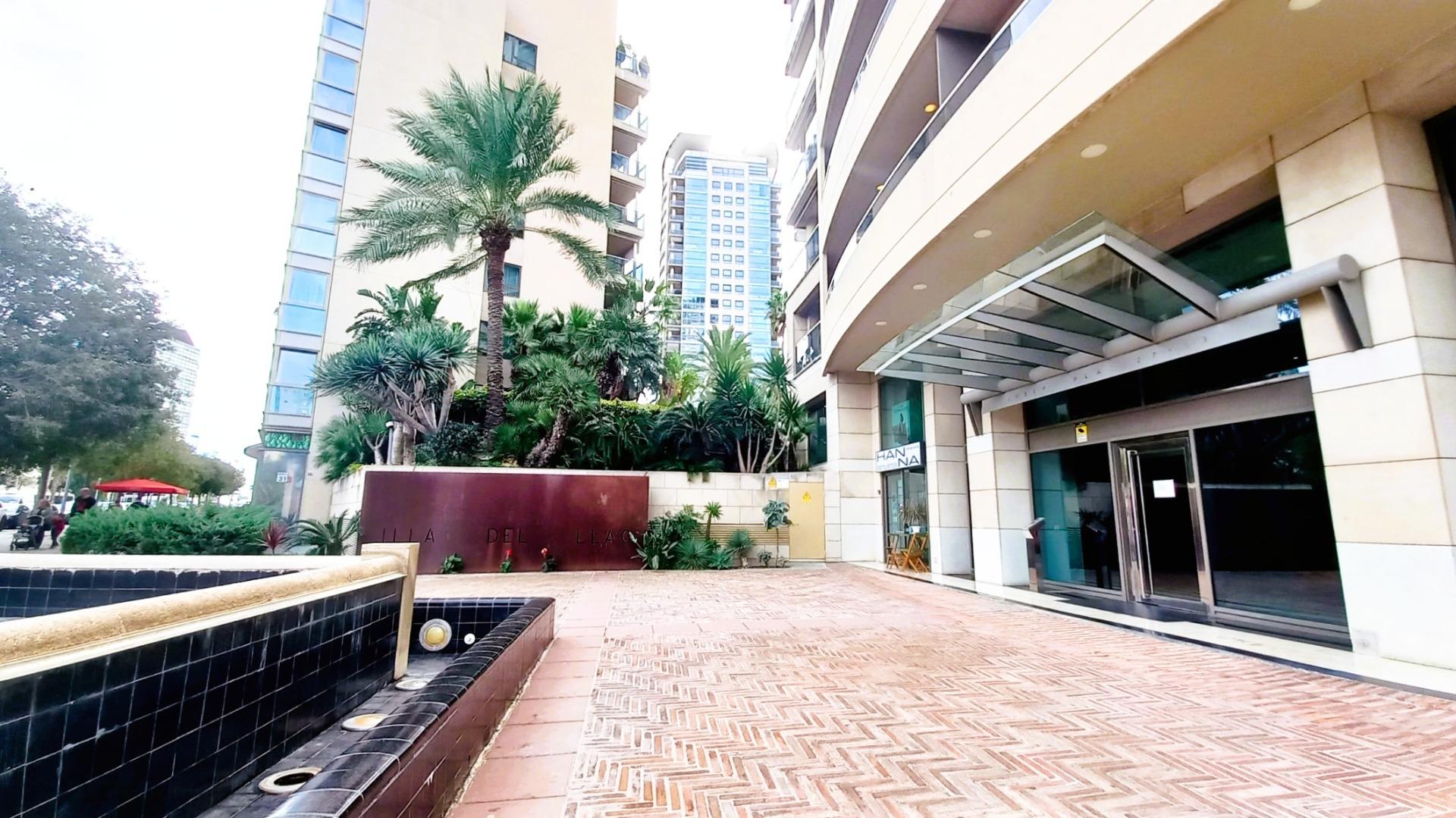 LUXURY: Spectacular 14th floor apartment in Diagonal Mar