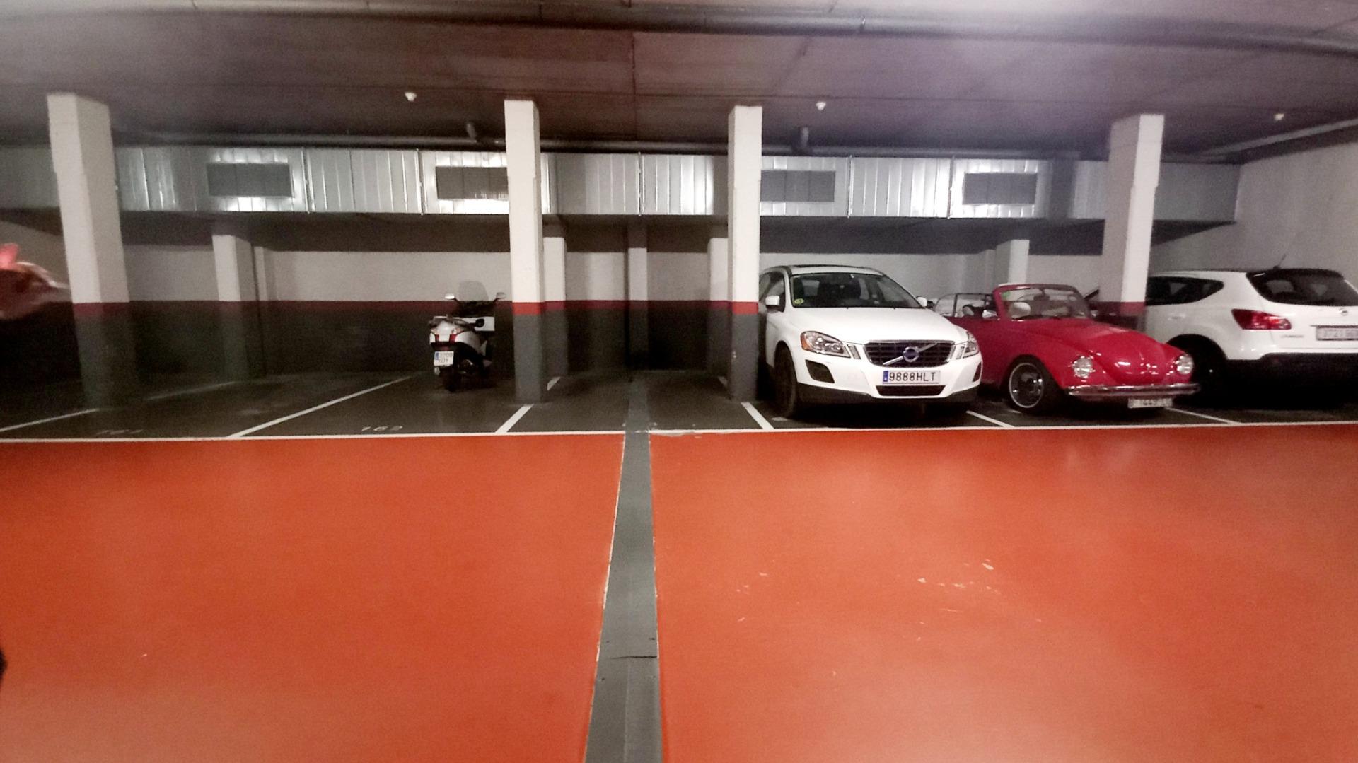 LUXURY: Spectacular 14th floor apartment in Diagonal Mar