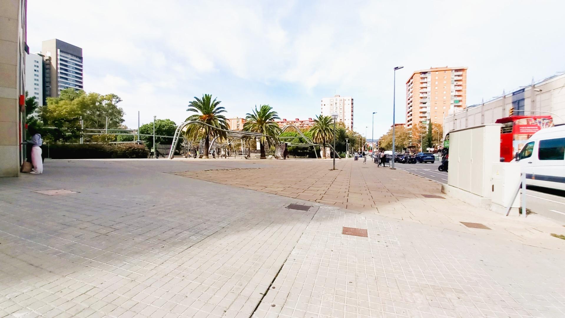 LUXURY: Spectacular 14th floor apartment in Diagonal Mar