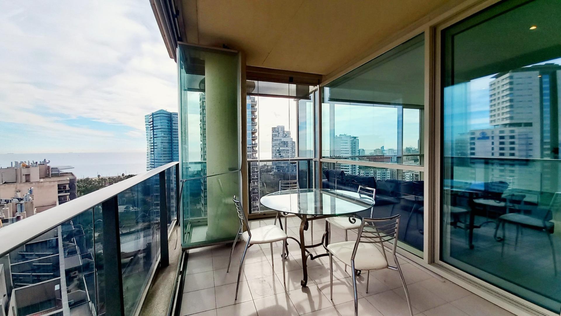 LUXURY: Spectacular 14th floor apartment in Diagonal Mar