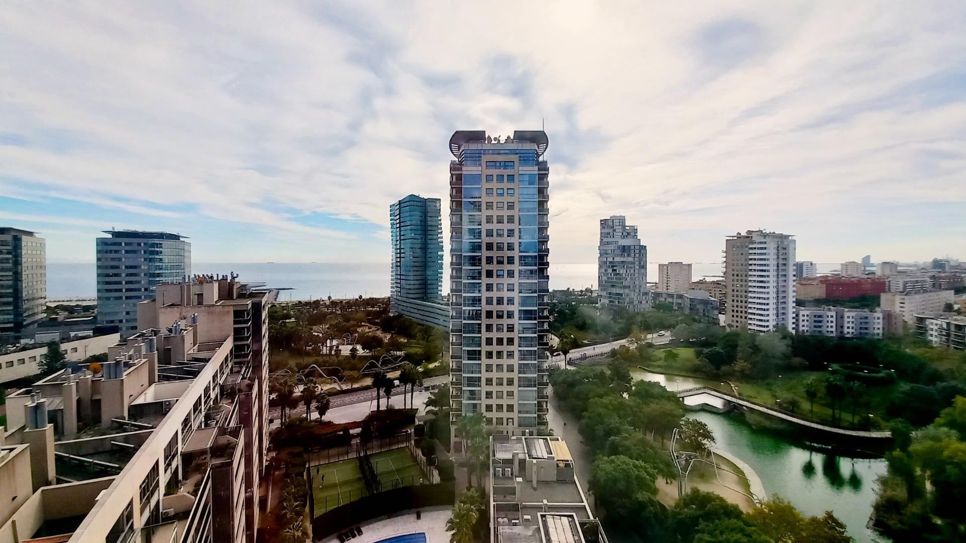 LUXURY: Spectacular 14th floor apartment in Diagonal Mar