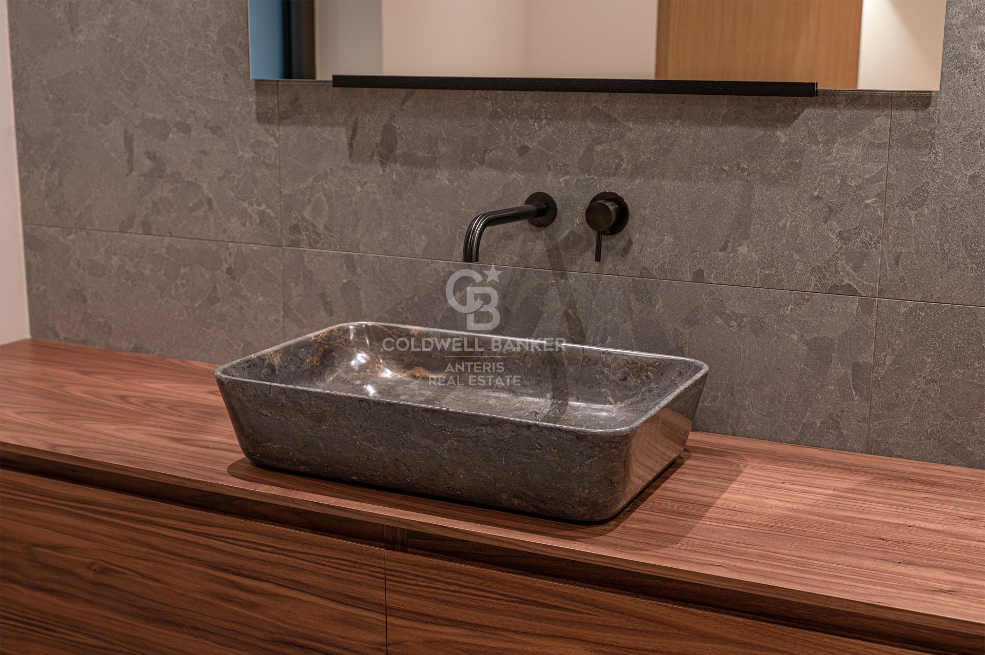 Piso en venta reformado a estrenar ubicado en el Quadrat d’Or con balcones y una pequeña terraza