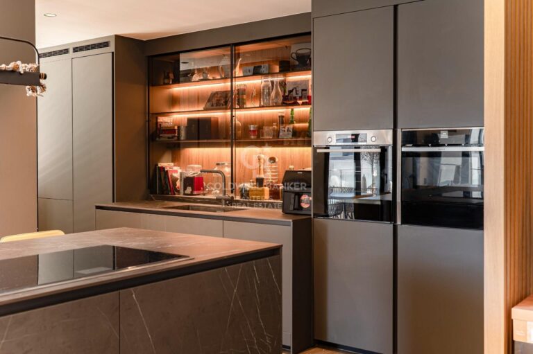 Ekskluzywny penthouse z dwoma tarasami przy Port de Badalona
