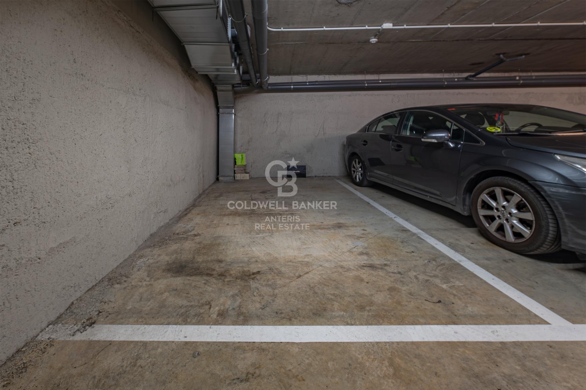 Apartment for sale in Vila de Gràcia located in a building constructed in 2018.