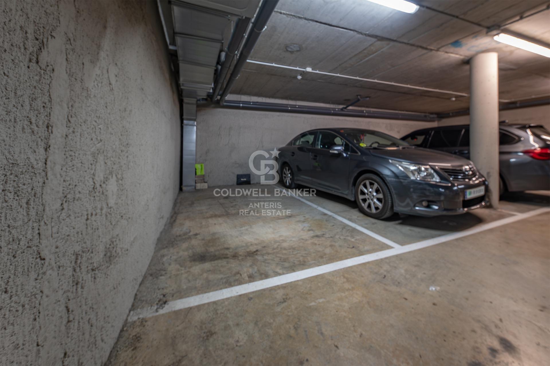 Apartment for sale in Vila de Gràcia located in a building constructed in 2018.