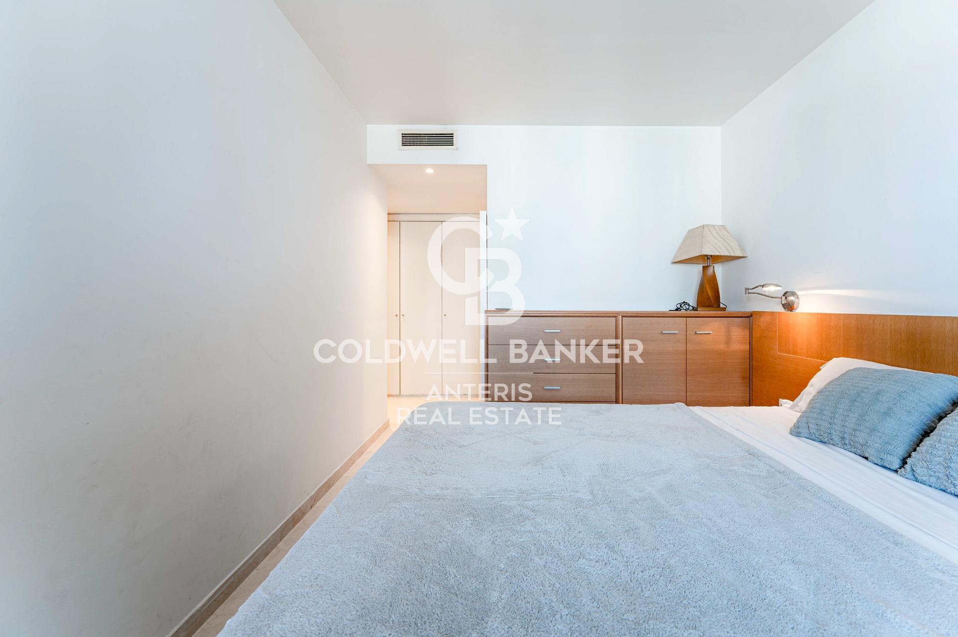LUJO: Espectacular vivienda en planta 14 con vistas al mar, en Diagonal Mar