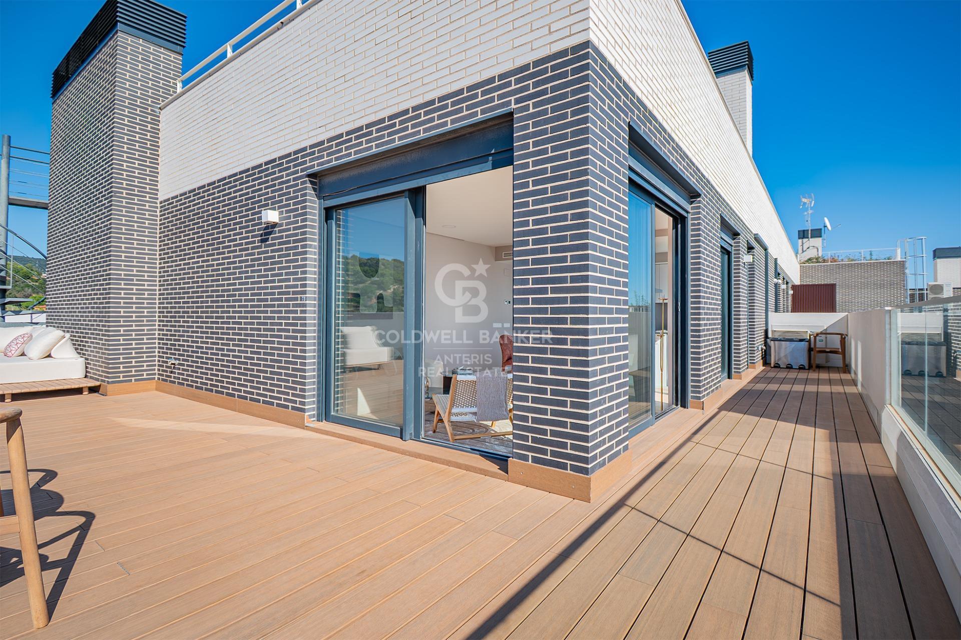 New development penthouse with two parking spaces, a storage room, and a communal area with a swimming pool