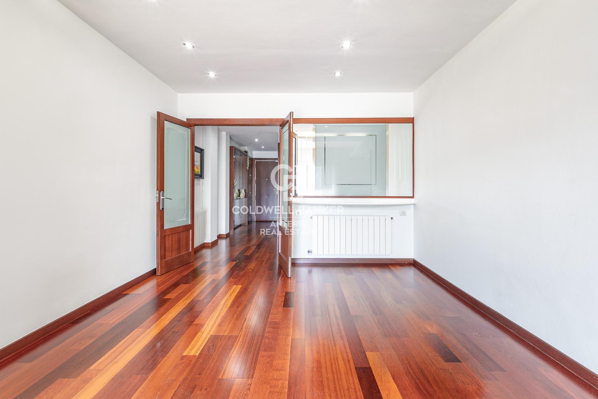 Exclusivo piso luminoso en Enric Granados