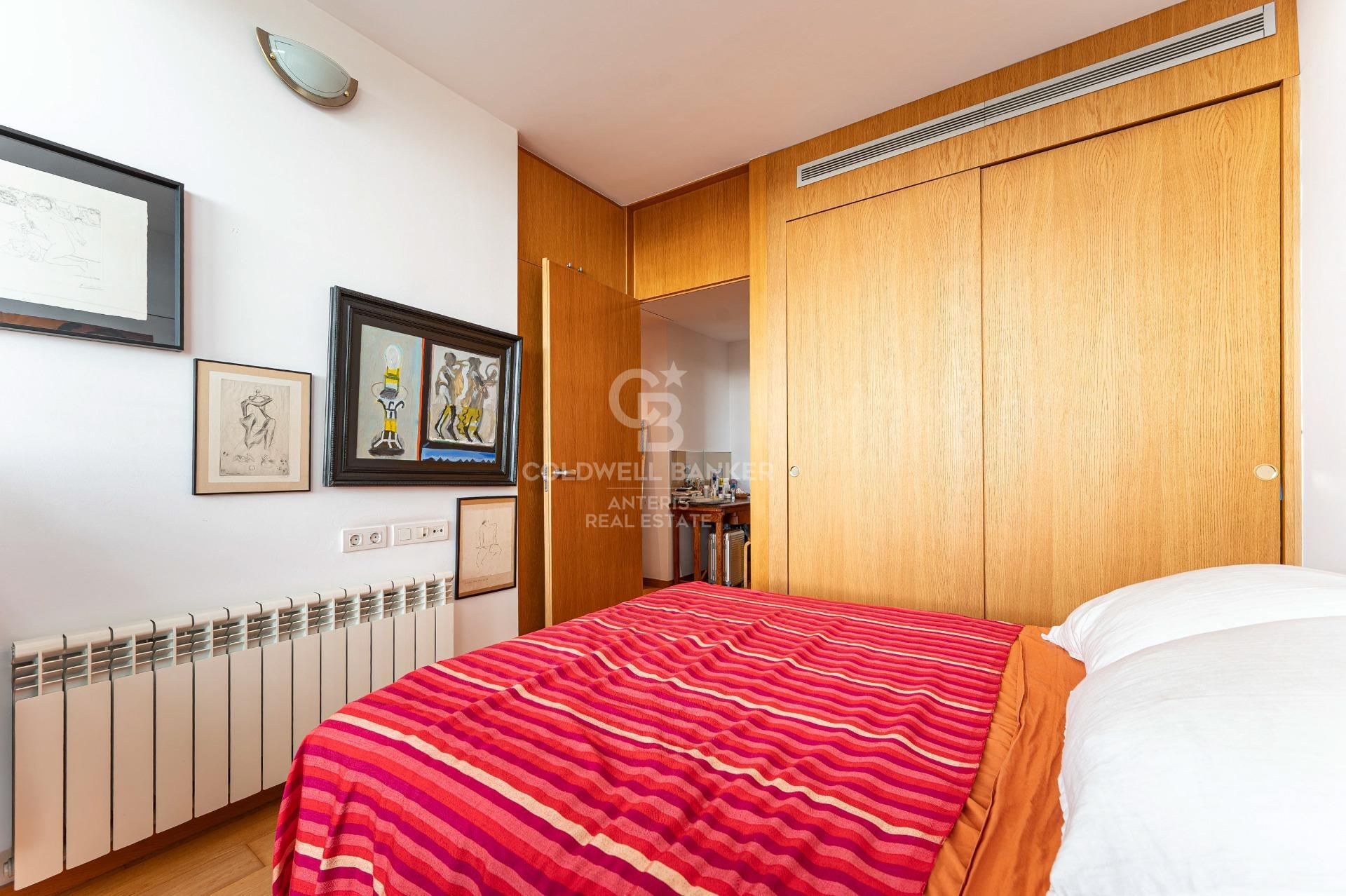 Penthouse z tarasem, prywatnym basenem i miejscem parkingowym