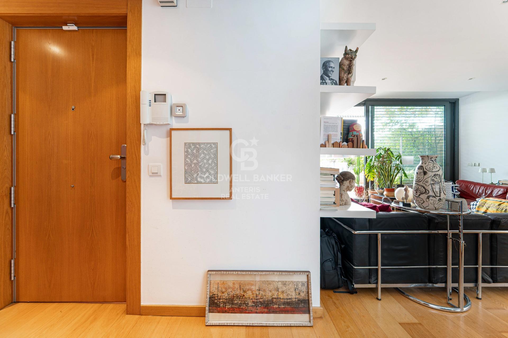 Penthouse z tarasem, prywatnym basenem i miejscem parkingowym