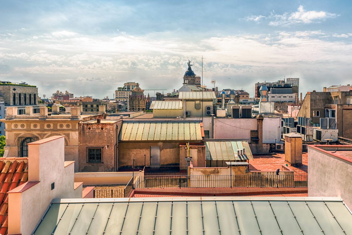 Asbestos certificate in Catalonia from 3 October 2026: the new document every sale and rental needs